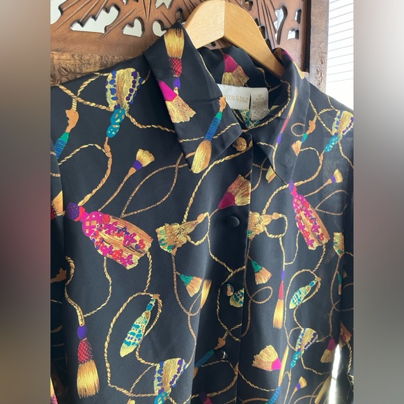 Christie & Jill vintage print, button down, long sleeve - Picture 2 of 6